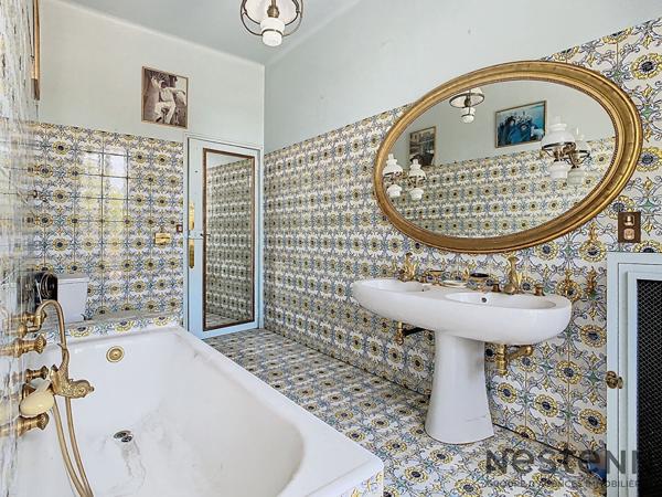 Maison de Maitre Belcodène 9 pièce(s) 269.04 m2