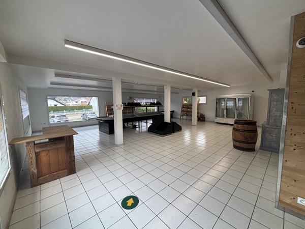 Local commercial 692m2 St-Pierre-En-Faucigny