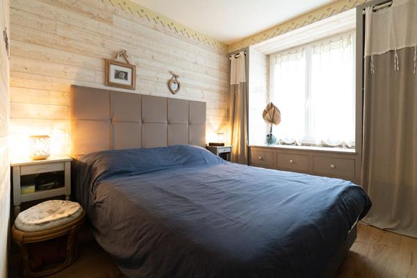 Appartement , 3 chambres, balcon  et ascenseur.