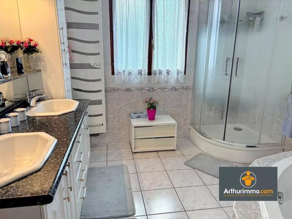 Vente Maison 5 pièces 108 m2 à Villeneuve-sur-Aisne