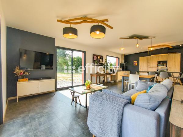 Maison
         5 pièces
        - 110 m² Exclusivité 265 000 € *