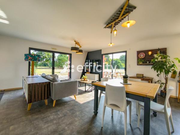 Maison
         5 pièces
        - 110 m² Exclusivité 265 000 € *