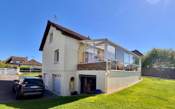 Maison à vendre    7 pièces • 170 m2 Luc-sur-Mer