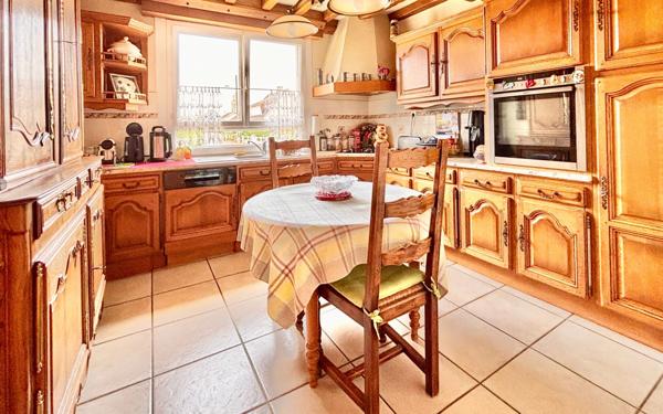 Maison à vendre    7 pièces • 170 m2 Luc-sur-Mer