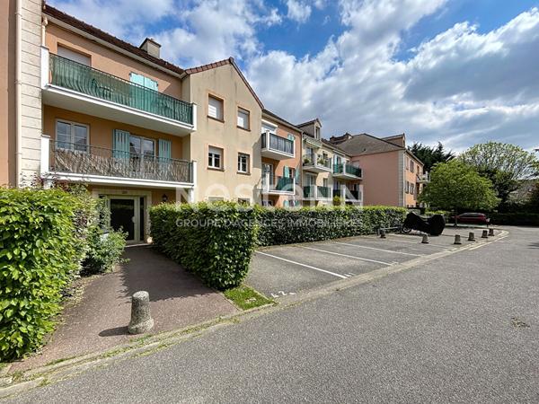 A vendre Appartement de 3 pièces de 71 m² à Plaisir - Quartier centre ville-village