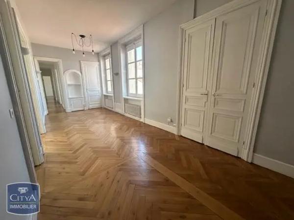 Appartement à louer 5 pièces 161.5m² Saint-Étienne (42000)