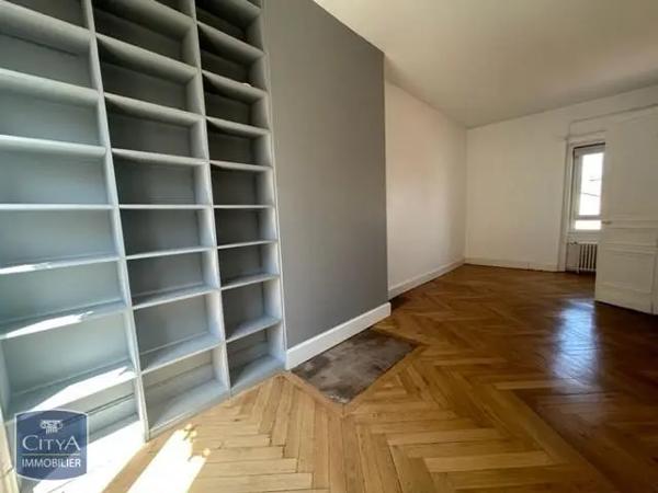 Appartement à louer 5 pièces 161.5m² Saint-Étienne (42000)