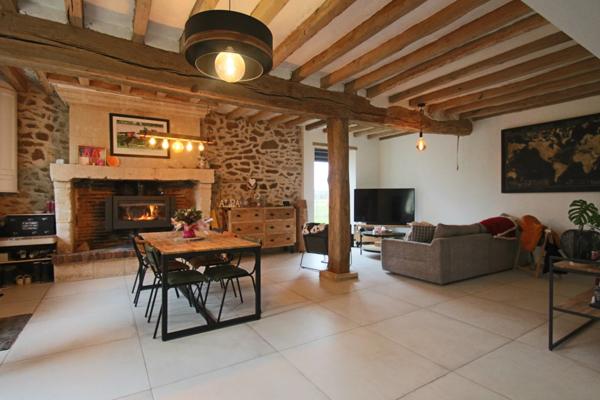 Propriété d'exception rénovée LUCHE PRINGE (72)