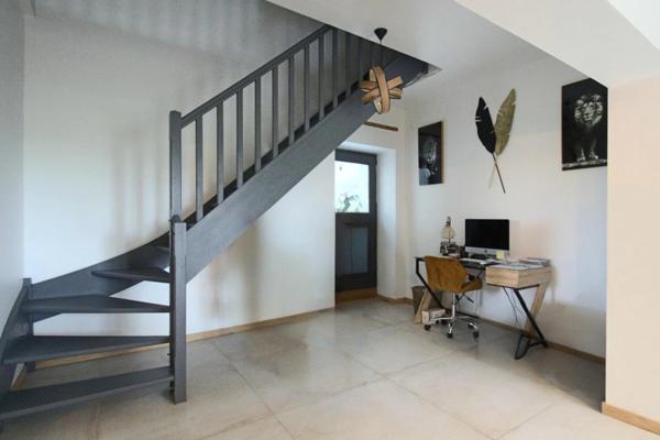 Propriété d'exception rénovée LUCHE PRINGE (72)