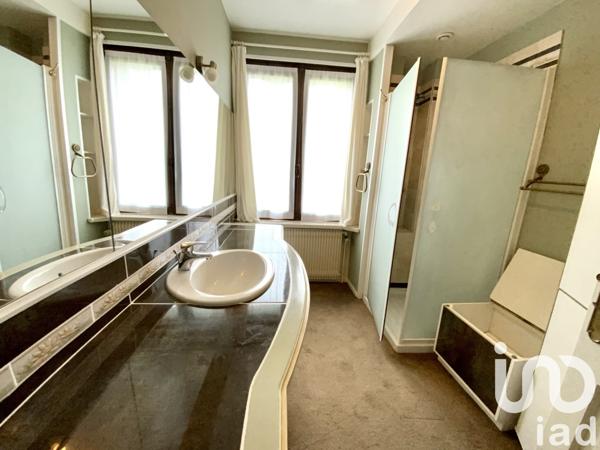 Maison 5 pièces de 142 m² à Poulaines (36210)