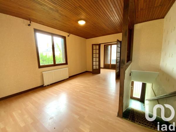 Maison 5 pièces de 142 m² à Poulaines (36210)