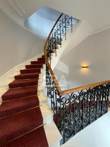 Appartement Paris 1 pièce(s) 39.40 m2, avec ascenseur et balcon