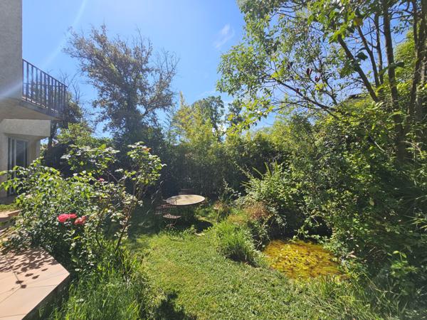 Saint-Aunès (34130) Maison d'architecte sur 1000 m² - 34130 - Saint Aunès