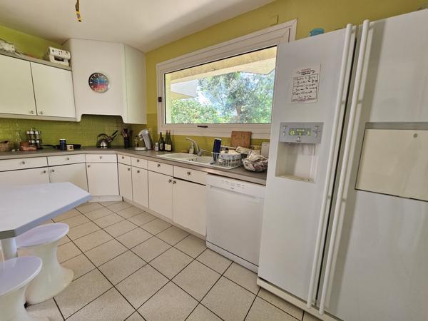 Saint-Aunès (34130) Maison d'architecte sur 1000 m² - 34130 - Saint Aunès