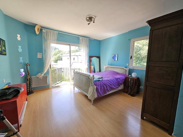 Saint-Aunès (34130) Maison d'architecte sur 1000 m² - 34130 - Saint Aunès