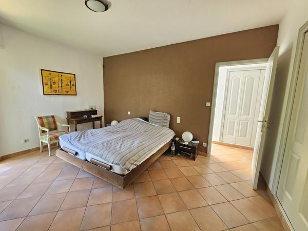 Saint-Aunès (34130) Maison d'architecte sur 1000 m² - 34130 - Saint Aunès