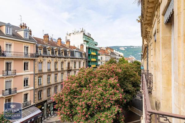 Appartement à louer 4 pièces 101.03m² Grenoble (38000)