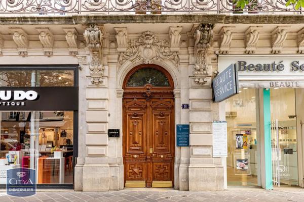 Appartement à louer 4 pièces 101.03m² Grenoble (38000)