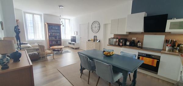 Appartement standing 3 pièce(s) 70 m2 (loi Carrez)