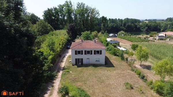 Maison avec accès privatif au lot