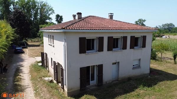 Maison avec accès privatif au lot