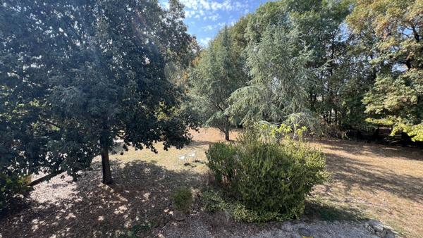 Brûlain (79230) À 18 kms de NIORT, maison de 4 chambres avec grange sur terrain de 3 670 m2