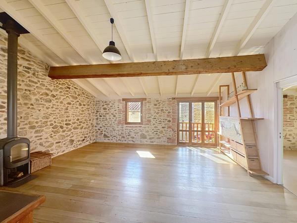 Maison de caractère avec cour et potentiel locatif, Saleilles