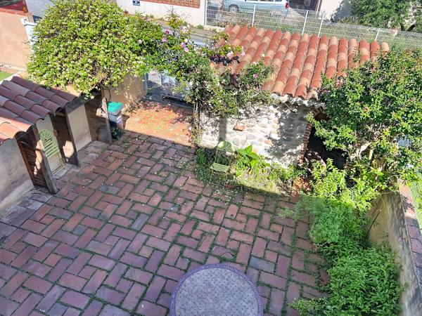 Maison de caractère avec cour et potentiel locatif, Saleilles