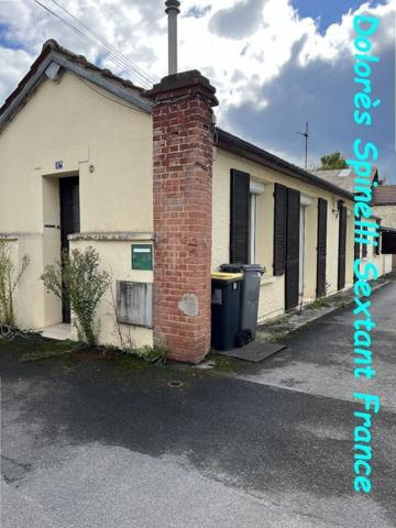 A VENDRE - Maison Plain-Pied 61m2, Style Longère, CENTRE -VILLE