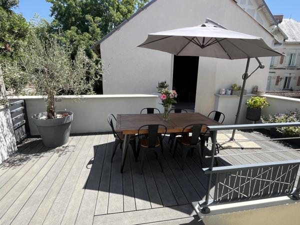 Thouars (79100) ref 92098 AFFAIRE RARE sur THOUARS CENTRE !! Magnifique appartement de 140 m2 deux terrasses et garage