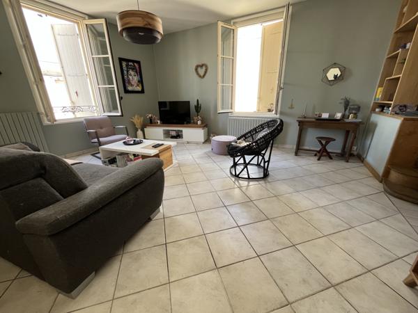 Thouars (79100) ref 92098 AFFAIRE RARE sur THOUARS CENTRE !! Magnifique appartement de 140 m2 deux terrasses et garage