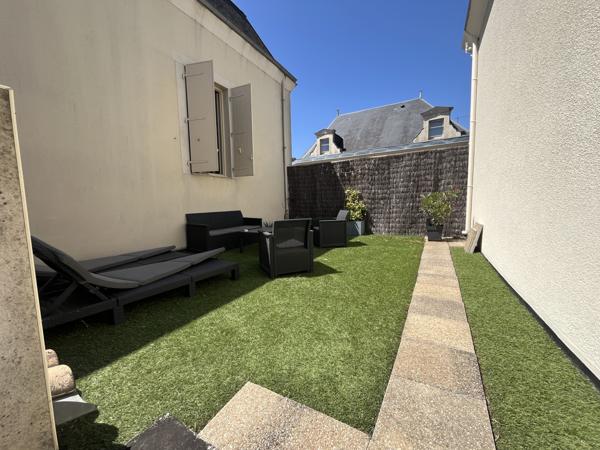 Thouars (79100) ref 92098 AFFAIRE RARE sur THOUARS CENTRE !! Magnifique appartement de 140 m2 deux terrasses et garage