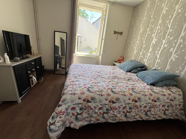 Thouars (79100) ref 92098 AFFAIRE RARE sur THOUARS CENTRE !! Magnifique appartement de 140 m2 deux terrasses et garage