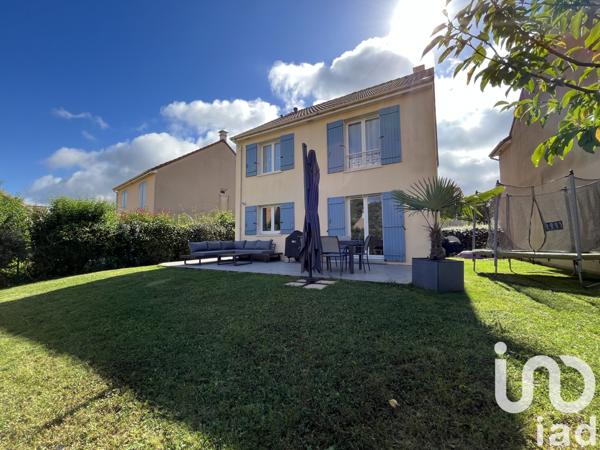 House for sale 5 rooms 104 m² Montévrain