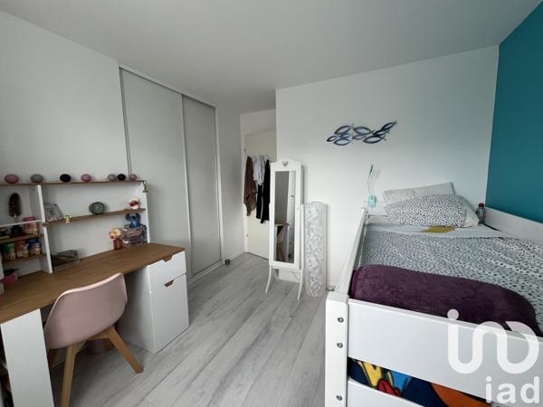 House for sale 5 rooms 104 m² Montévrain