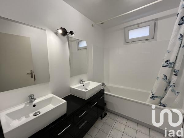 House for sale 5 rooms 104 m² Montévrain