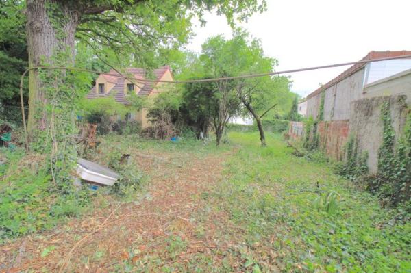 Terrain Constructible Champigny-sur-Marne 06 a 78 ca