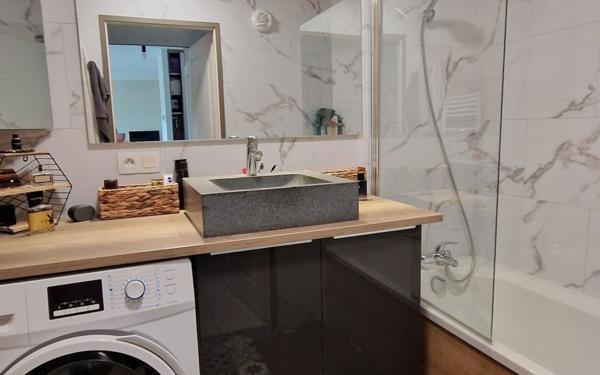 Appartement à louer    2 pièces •  Chênex