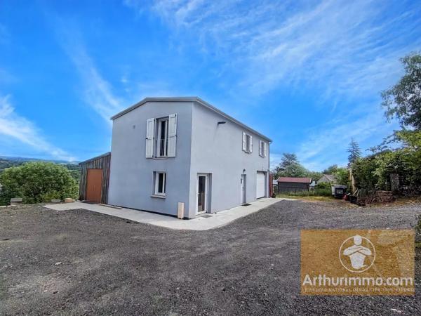 Vente                                                      Maison
                        
                     4 pièces                      90 m2                     à Banassac
