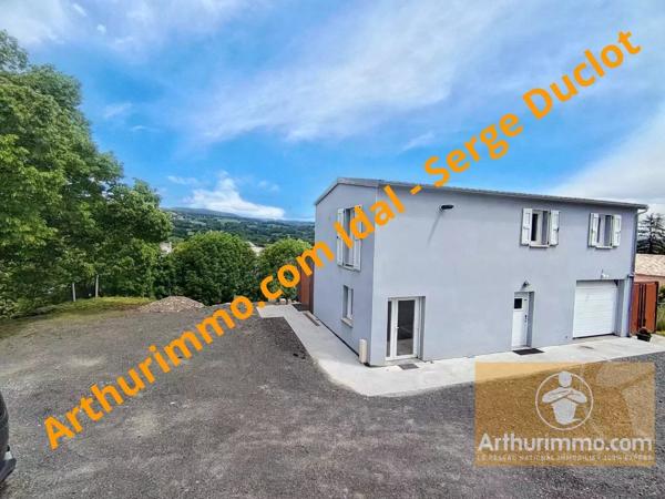 Vente                                                      Maison
                        
                     4 pièces                      90 m2                     à Banassac