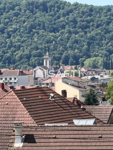 Appartement T4 (70 m²), 2 chambres, balcon, cave