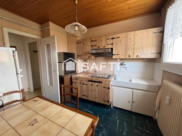 Appartement T4 (70 m²), 2 chambres, balcon, cave