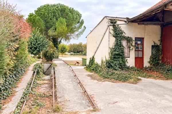 Masclat 46350-Centre-Bourg:  Hangar/atelier- 4 pièce(s) 290 m2 sur deux étages