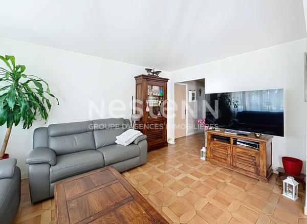 Appartement a vendre 5 pièces 3 chambres proche des commerces, des transports et des écoles à Chilly-Mazarin