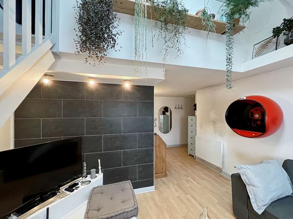 Appartement avec garage et cave VANNES LA MADELEINE, proche centre.