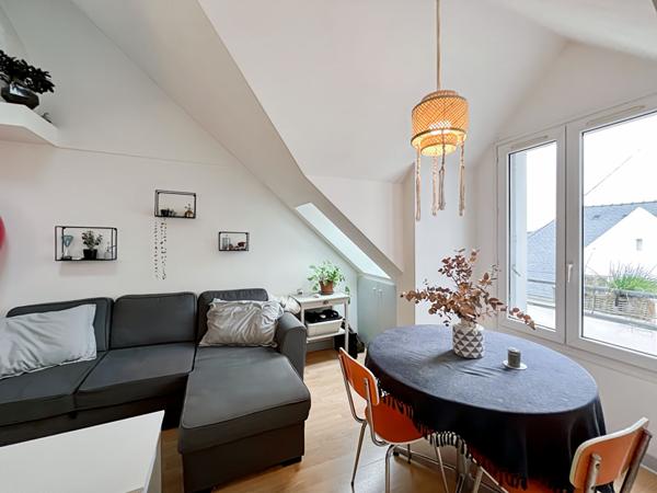 Appartement avec garage et cave VANNES LA MADELEINE, proche centre.