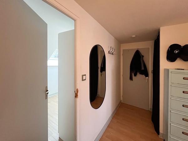 Appartement avec garage et cave VANNES LA MADELEINE, proche centre.