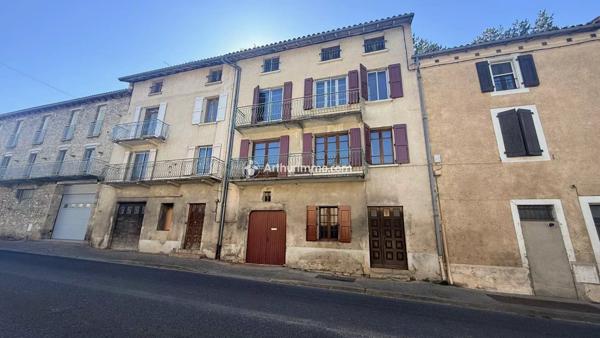 Vente                                                      Immeuble
                        
                     6 pièces                      120 m2                     à Saint-Rome-de-Cernon