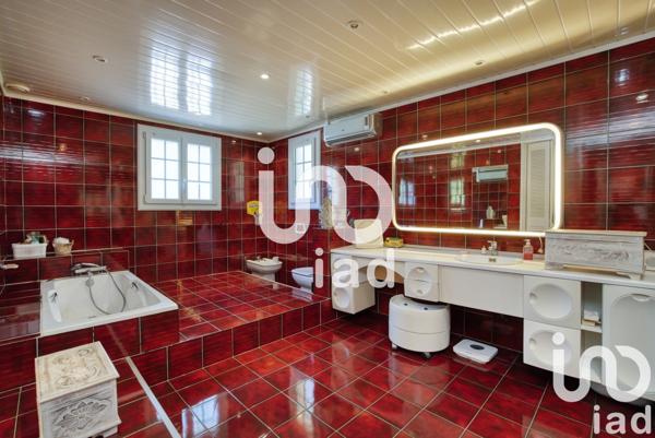 Maison à vendre 19 pièces 585 m² Grimaud