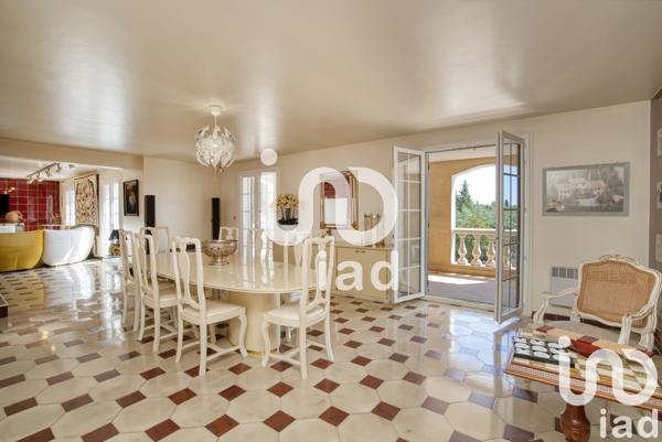 Maison à vendre 19 pièces 585 m² Grimaud